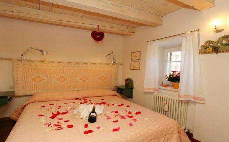 Chalet Antico, Livigno, Double Bedroom